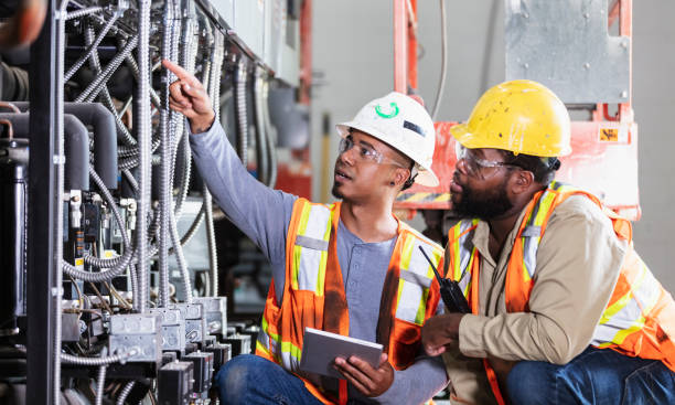 Best Local Electrician Companies  in Elsmere, DE
